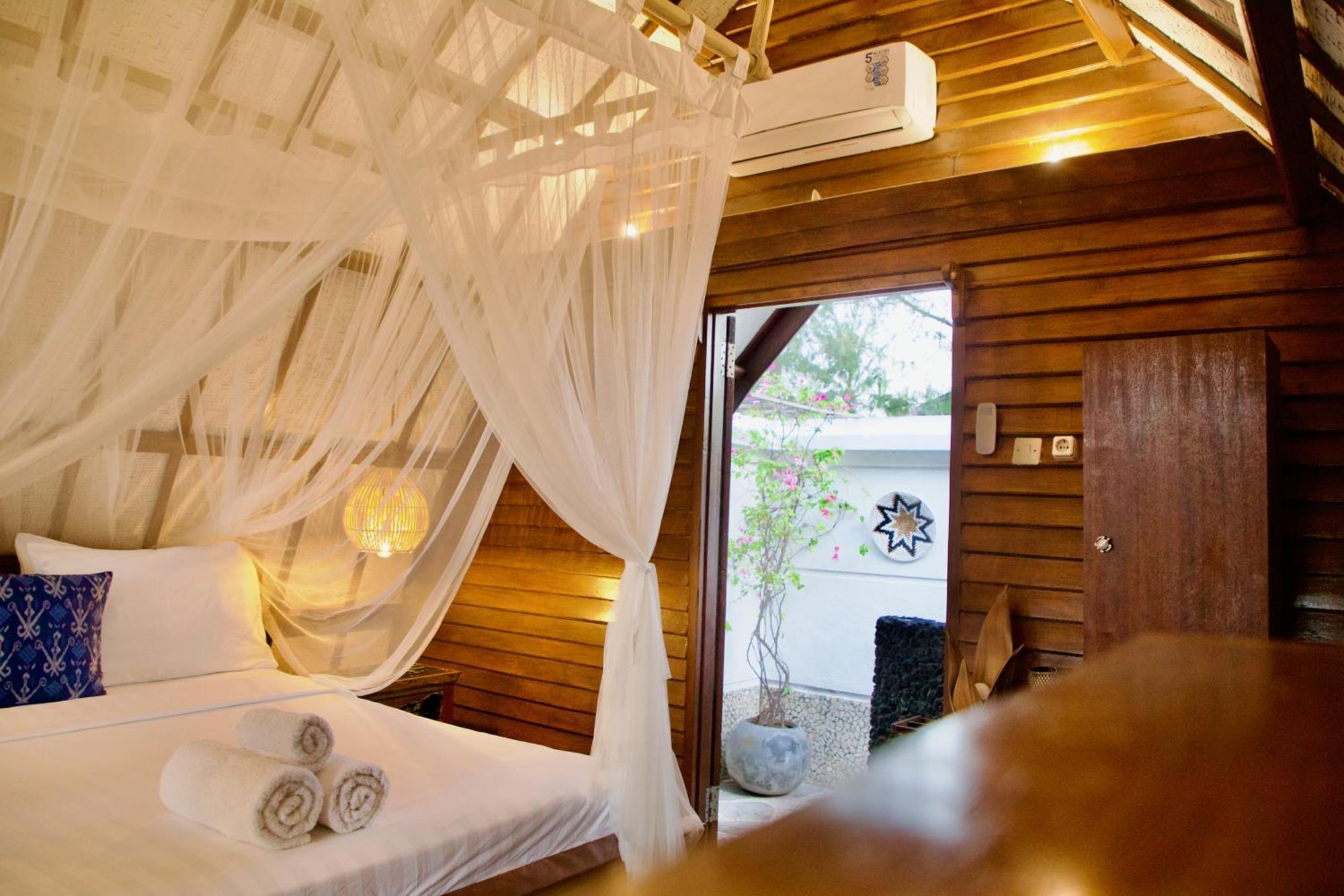 Villa Sunset Beach Gili Trawangan Eksteriør bilde